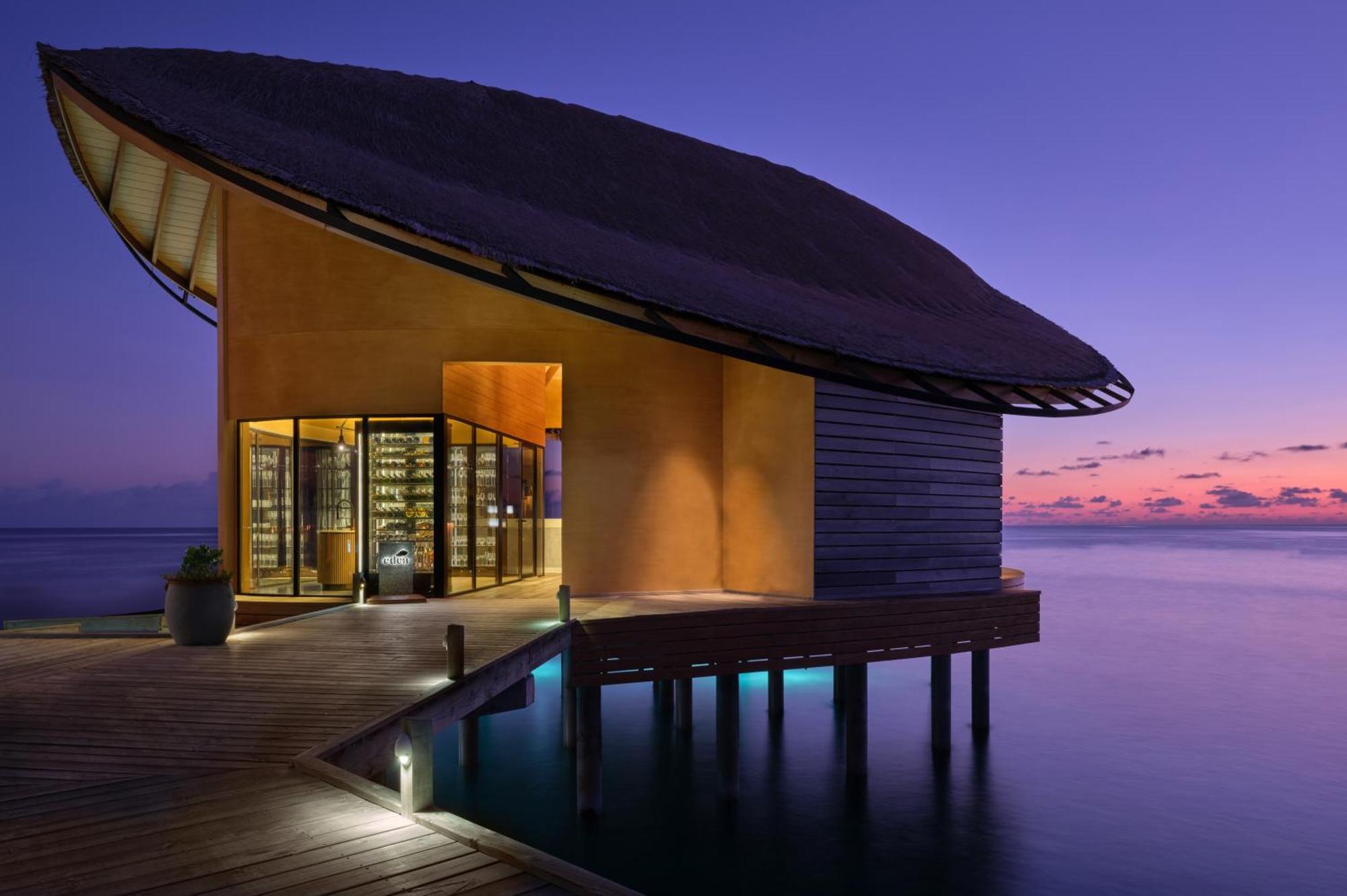 Hilton Maldives Amingiri Resort & Spa Male Exterior photo